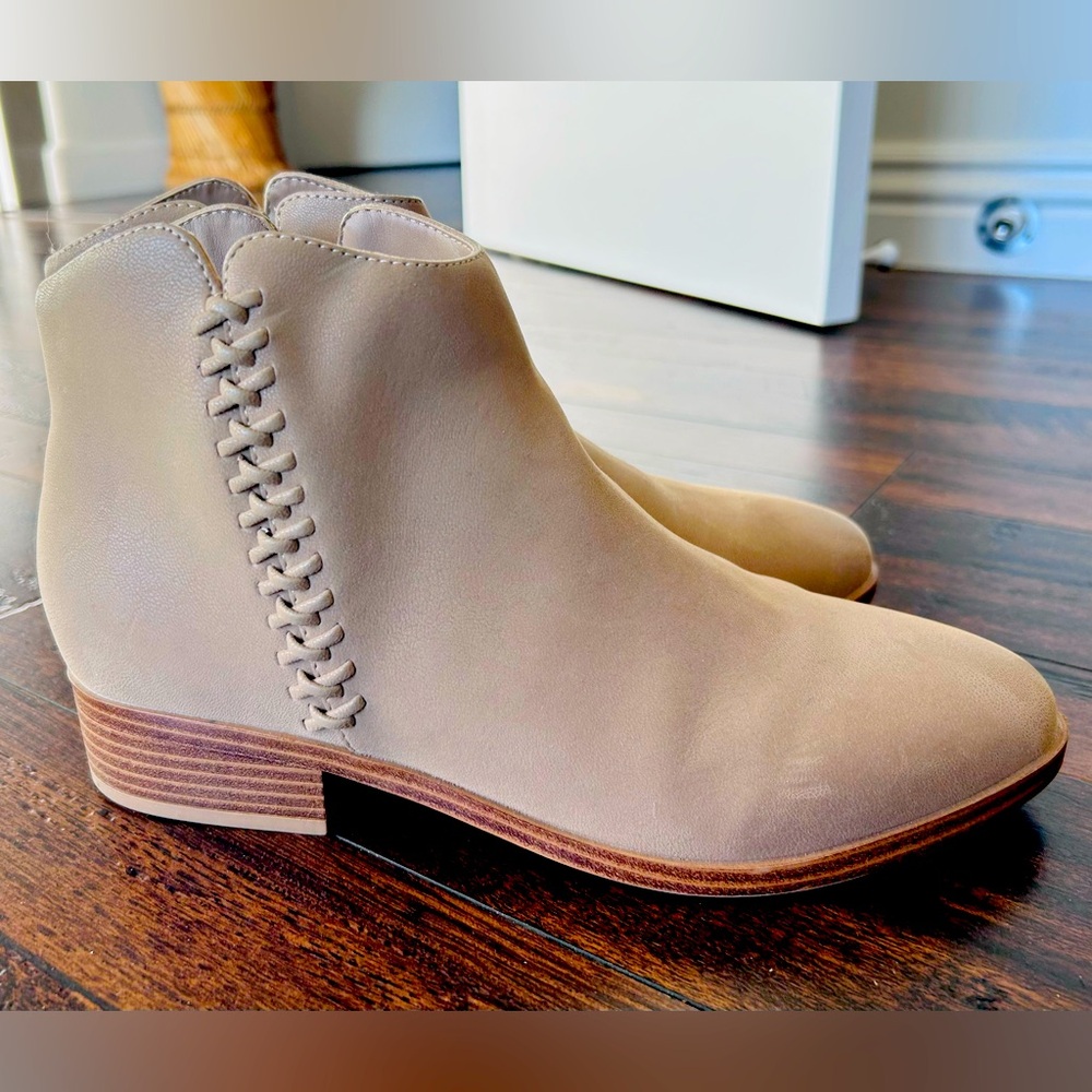 Barely Worn, MIA Ankle Bootie, Neutral, Beige / Tan / Nude, Suede Like